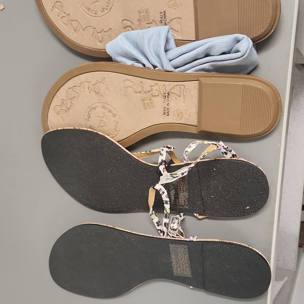 Bundle of sandals size 11 all nwob - Picture 4 of 5